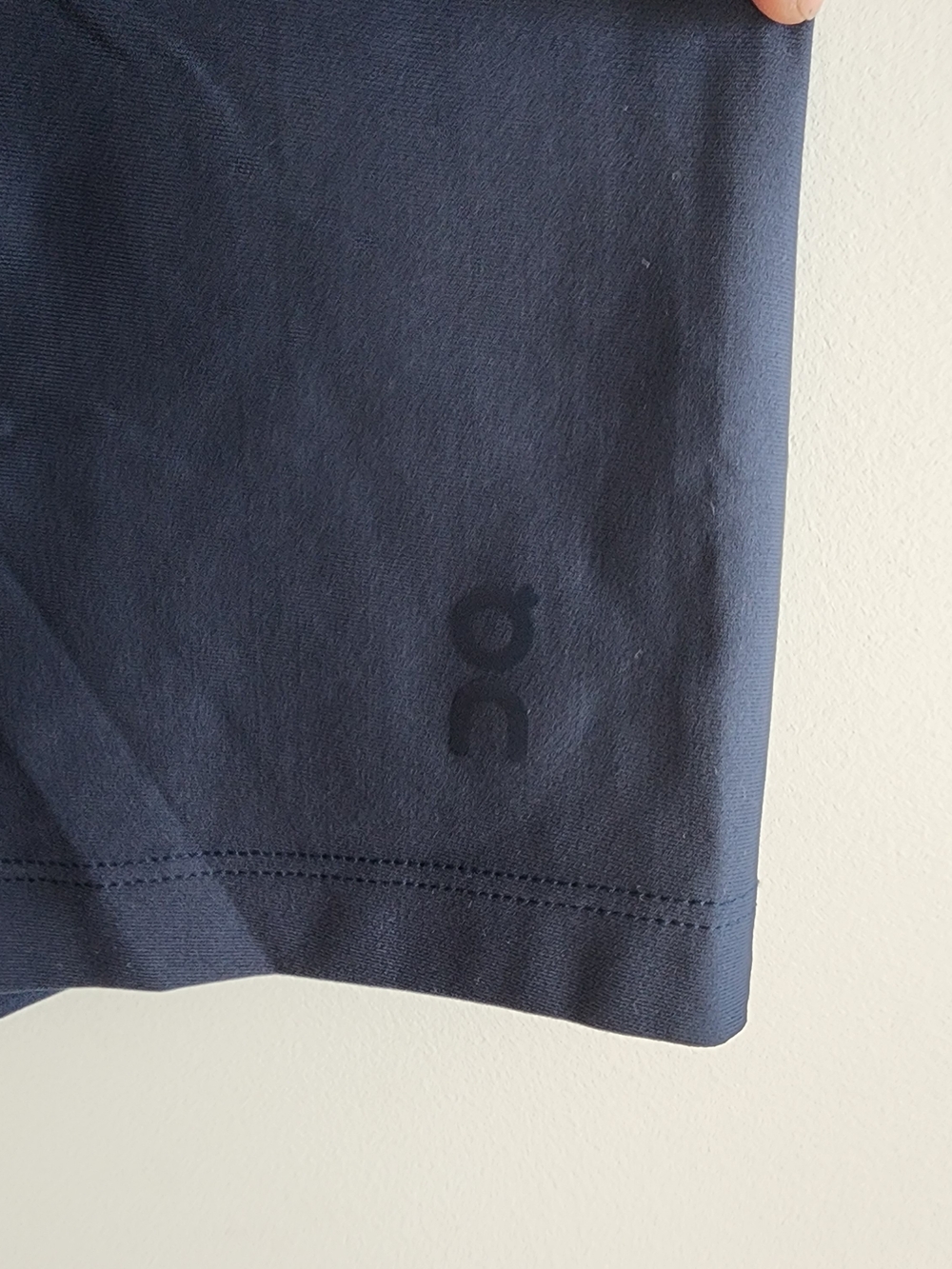On Running Movement Tank Women Medium Navy Blue Athletic Workout Yoga Gorpcore - Picture 7 of 8